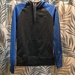 Grey and blue nike sweatshirt